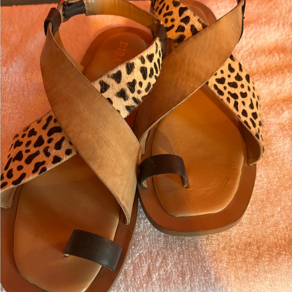 Leopard Print Brown Sandals w/ pony hair